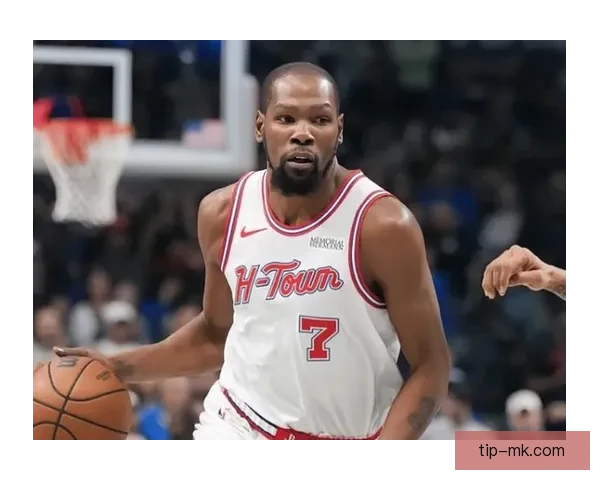 杜兰特职业生涯进球超越诺维茨基升至历史第八