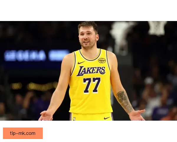 雷迪克：东契奇若持续当前表现本赛季有望赢得MVP 他是球队进攻核心