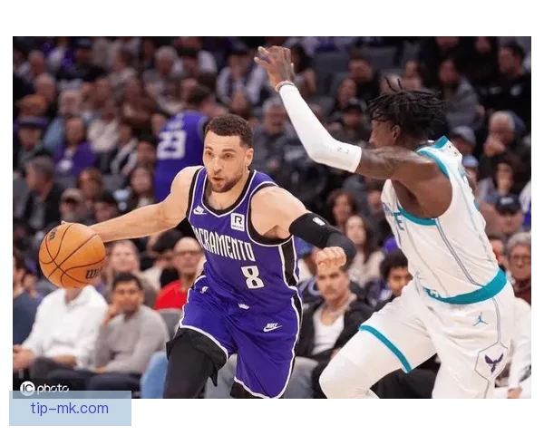 国王惨败黄蜂44分赛后球队官推调侃称最终比分自行查阅NBA官网